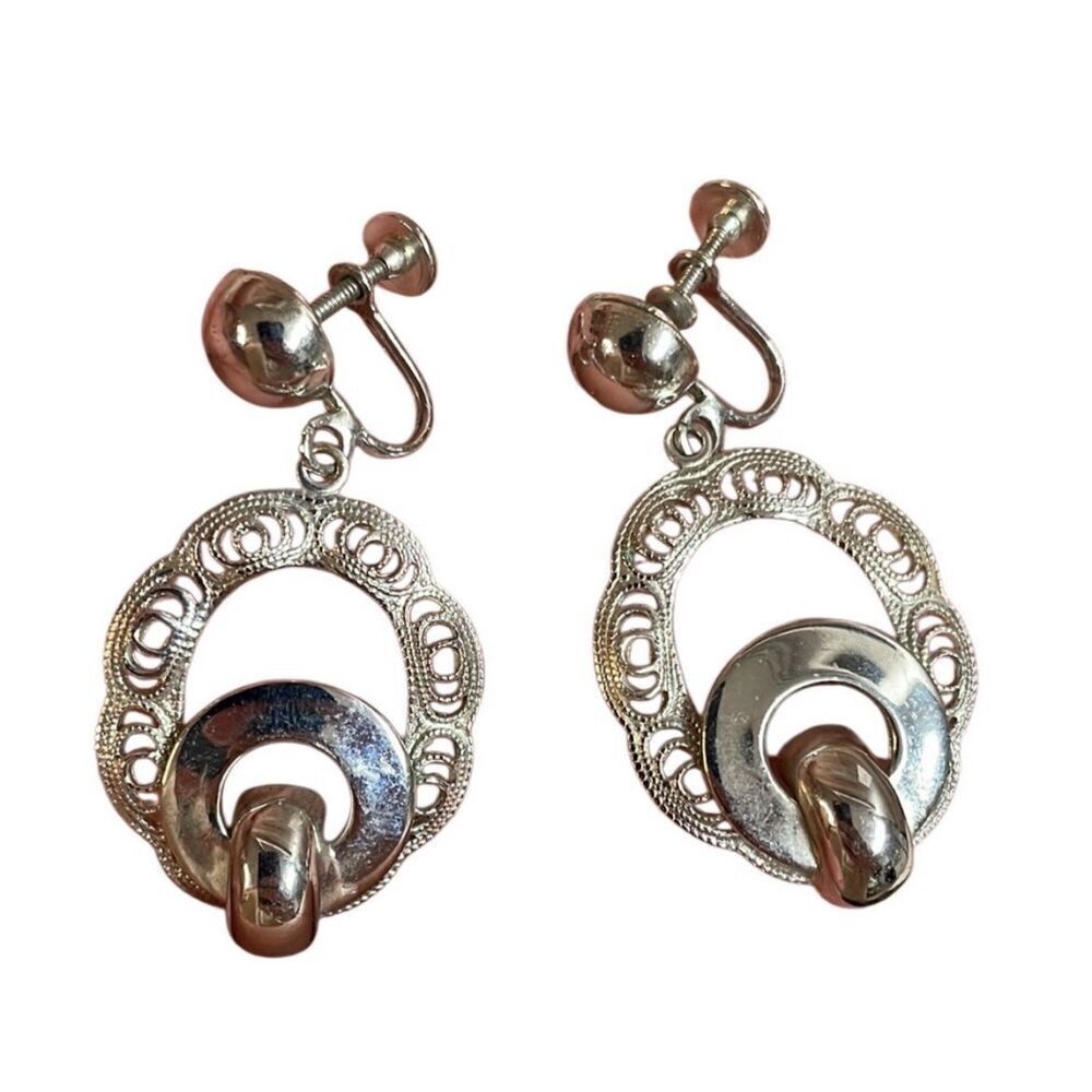Vintage Silvertone Dangle Screw On Clip Ons Earrings 1 1/2” Length Costume Jewel